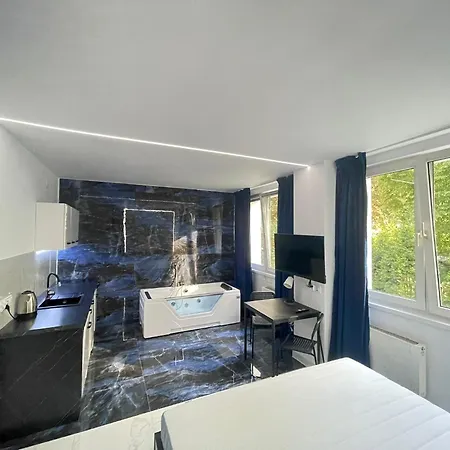 Yourapart Karmelicka Z Jacuzzi Warschau Exterior foto