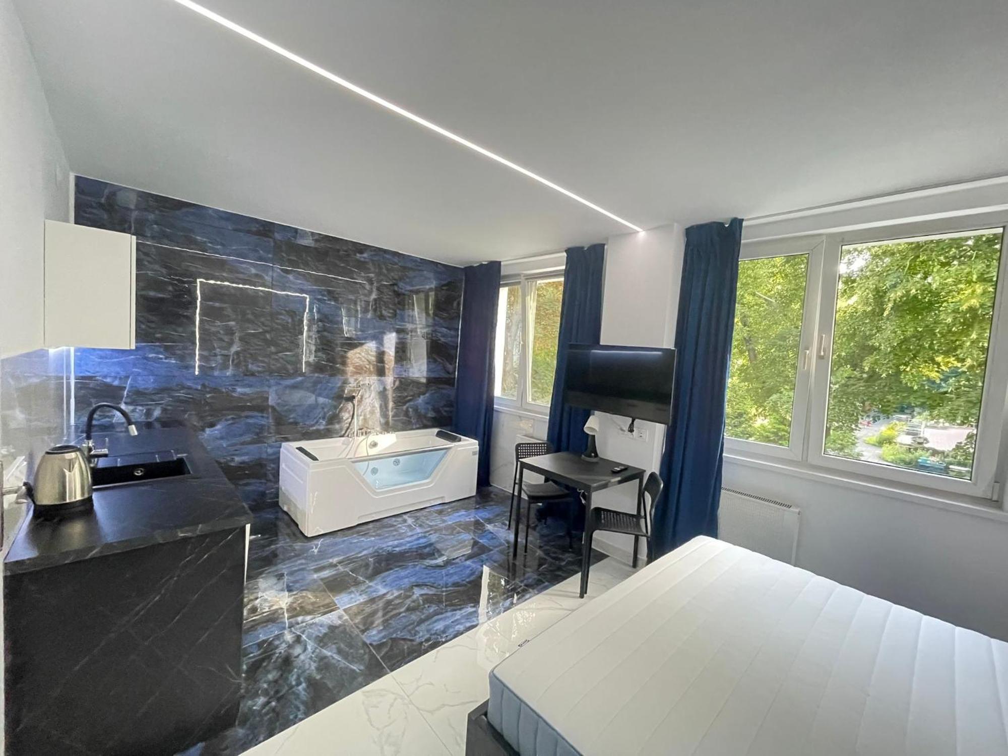 Yourapart Karmelicka Z Jacuzzi Warschau