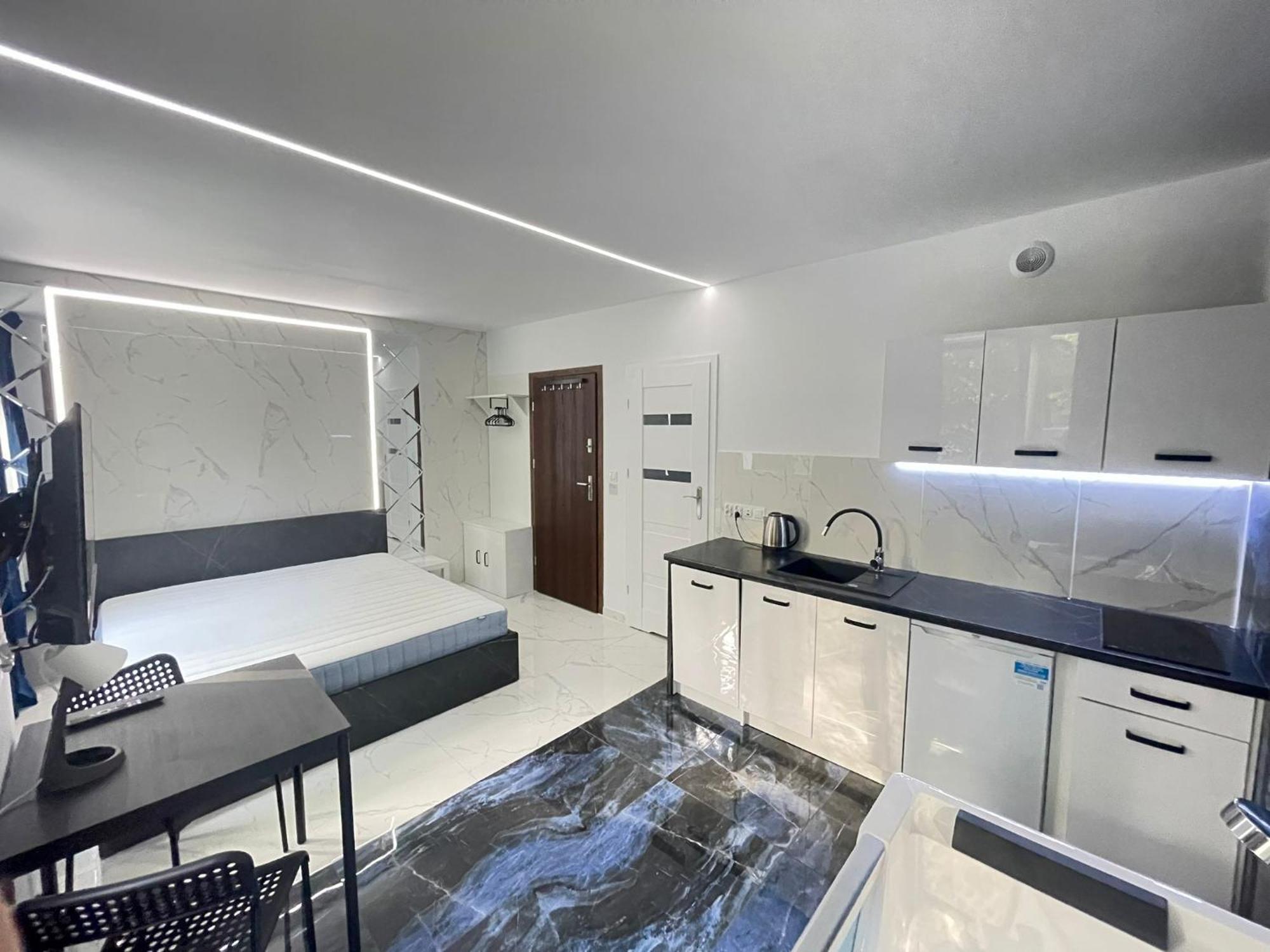 Yourapart Karmelicka Z Jacuzzi * Varšava