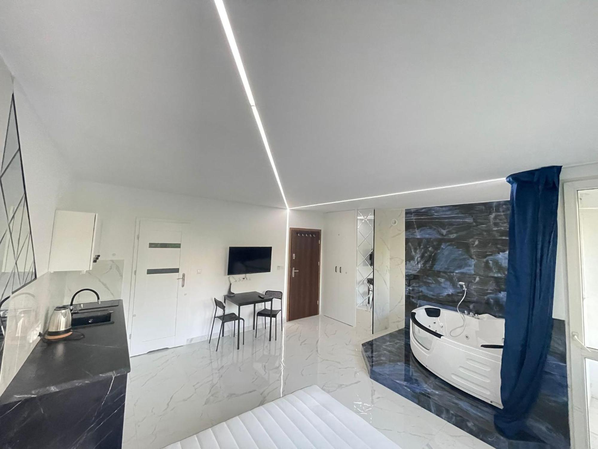 Yourapart Karmelicka Z Jacuzzi Apartment Warschau